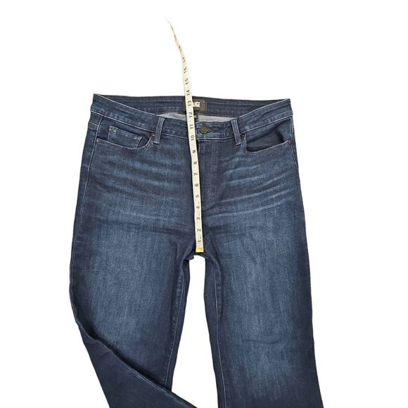 Paige Genevieve Flare in Novela Sz 33 - Picture 7 of 10